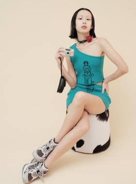 红玫瑰铆钉choker项圈