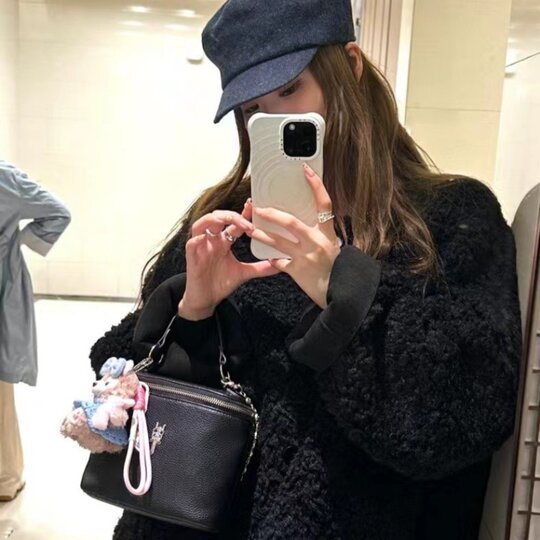 Lazy style eco-friendly lamb wool coat for women autumn and winter short style