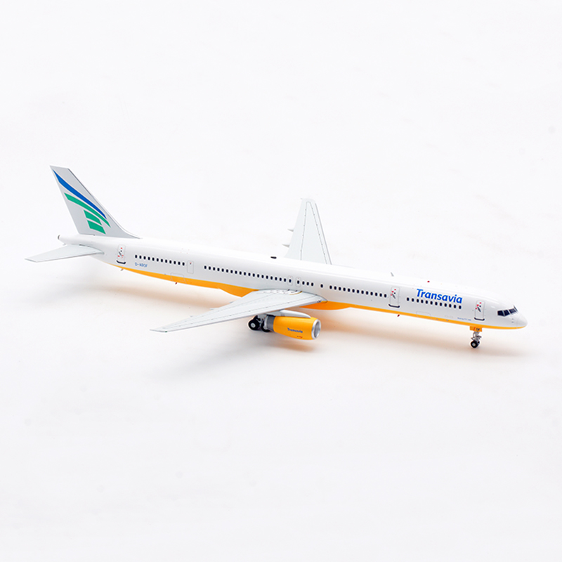 B-Models 1:200 泛航航空 波音 B757-300 D-ABOF 合金 飞机模型 - 图2