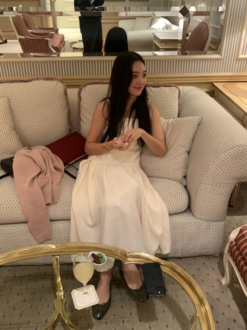 UNDERSON 韩国女装代购新款法式设计感小众修身显瘦初恋气质连衣 - 图1