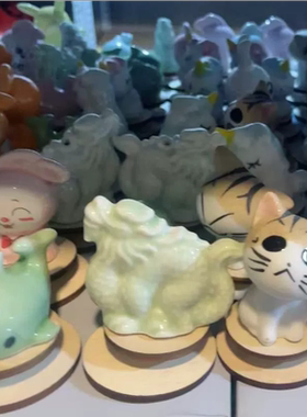 很火的景德镇陶瓷转转摆件葫芦卡通小猪招财猫麻花将兔子陶瓷底座