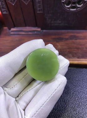 天然和田玉东北籽料析木黄绿河磨玉龙头挂坠15克天然俏色没有打孔