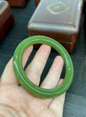 和田玉河磨玉椴树林料黄绿肉手镯女士玉镯镯子东北岫岩透闪石55口