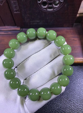 天然和田玉析木黄绿河磨玉一粒皮苹果圆手链55克玉净如水没有结构