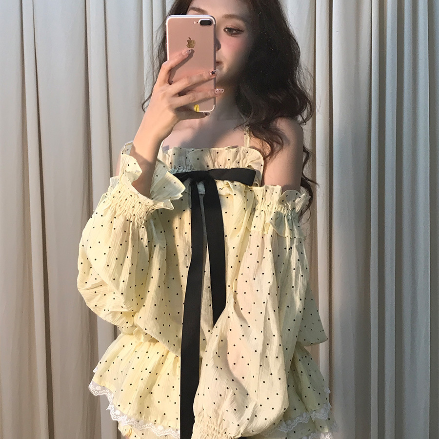 可可森林 优雅千金一字肩挂脖露肩长袖上衣蕾丝花边裙裤穿搭女秋 - 图2