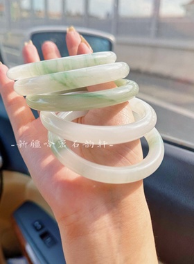 新中式天然天山翠手镯