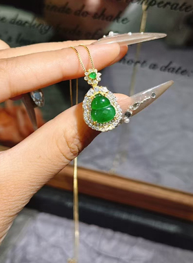 翡翠葫芦吊坠项链绿色天然玉石