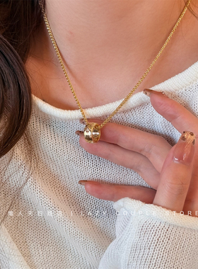 金色高级感芒星圆环吊坠锁骨链