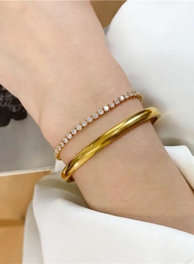 钛钢简约素圈手镯欧美夸张个性冷淡风手环时尚轻奢高级感手饰