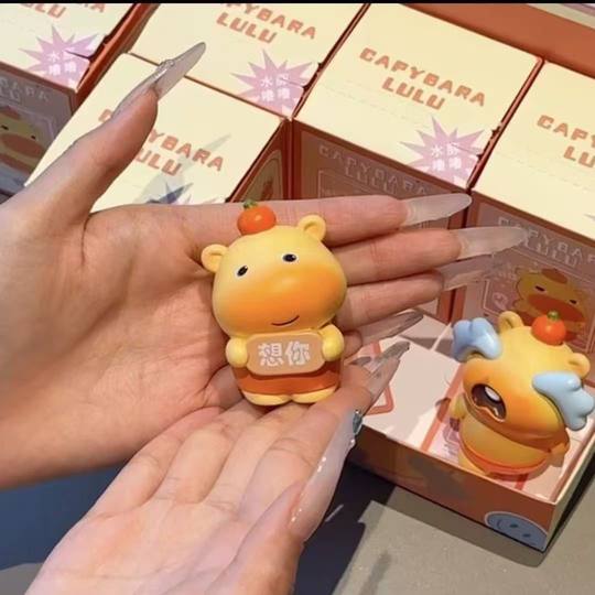 新款水豚噜噜盲盒摆件超萌装饰搭子爆款高颜值小玩偶桌面高级摆件