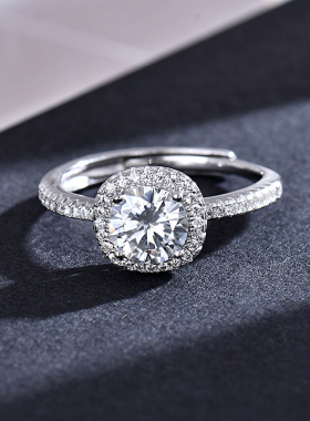 胖东来莫桑钻小方糖戒指