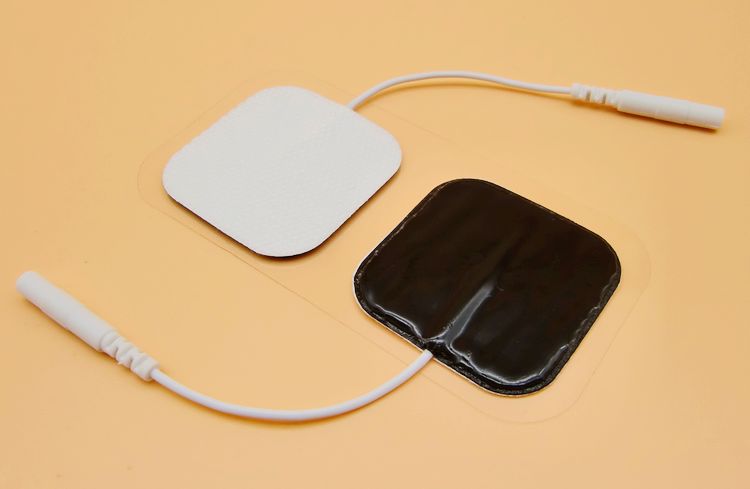 Low frequency physiotherapy 4*4 non-woven adhesive electrode patch