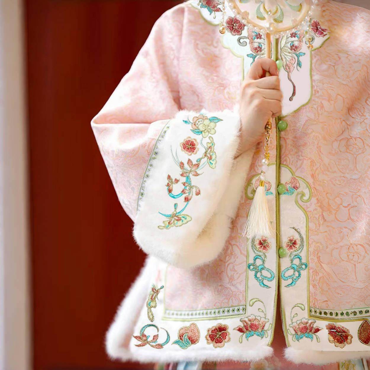 汉服女童拜年服冬新款儿童明制马面裙套装中国风唐装小女孩过年服,淘宝优惠券,粉丝福利购,淘宝优惠卷