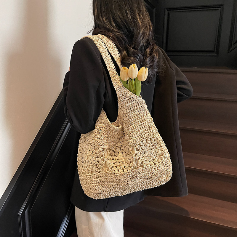 Spring Straw Beach Large Capacity Versatile Underarm Bag