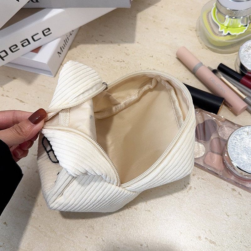 刺绣kitty化妆包拼色可爱卡通小方包姨妈巾杂物便携内胆手拿小包,淘宝优惠券,粉丝福利购,淘宝优惠卷