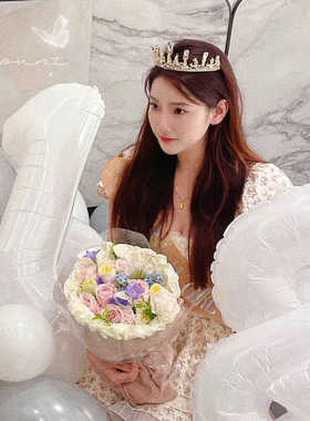 新娘婚纱王冠高级感生日皇冠头饰女神十八岁成人发箍头冠大气公主