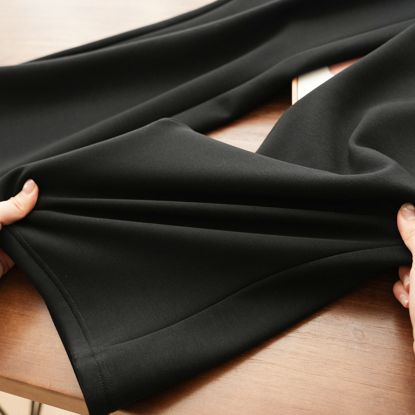 微喇加绒小黑裤 460g 女士一体绒喇叭裤 保暖休闲百搭长裤 女装,淘宝优惠券,粉丝福利购,淘宝优惠卷