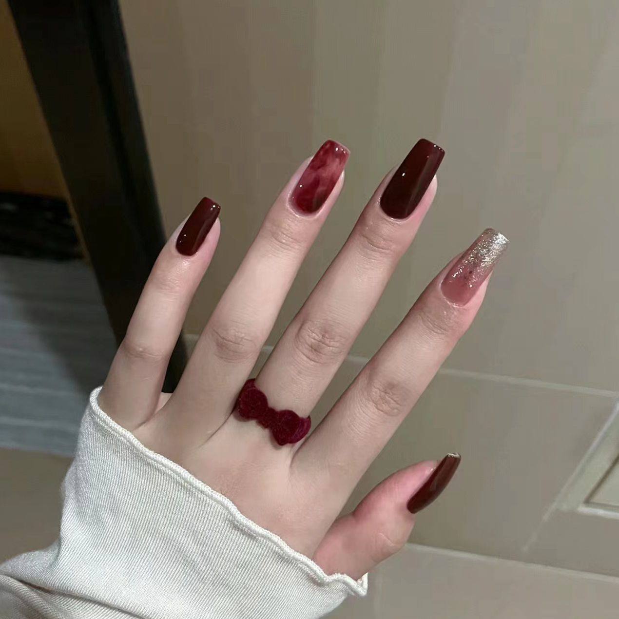 穿戴甲高级感新年战甲车厘子红小香风贵气手工定制美甲贴片可拆卸,淘宝优惠券,粉丝福利购,淘宝优惠卷