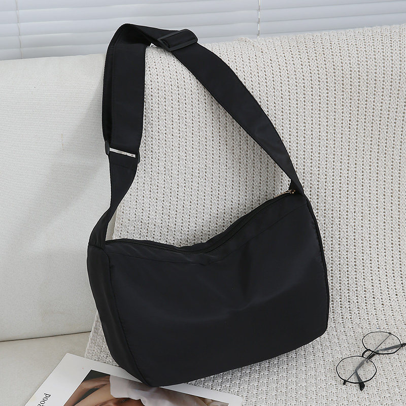 防水尼龙包女式饺子包大气中年妈妈包牛津布斜挎包女小包时尚单肩,淘宝优惠券,粉丝福利购,淘宝优惠卷