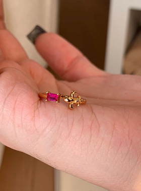 克罗鸢尾花红色水晶戒指女轻奢高级感个性时尚潮流百搭指环戒子