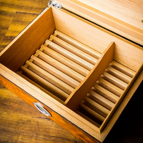 LUBINSKI Robinsky Cigar Увлажняющая коробка Cedar Wake -Up 茄 с магнитным всасыванием и увлажнителем электронные часы