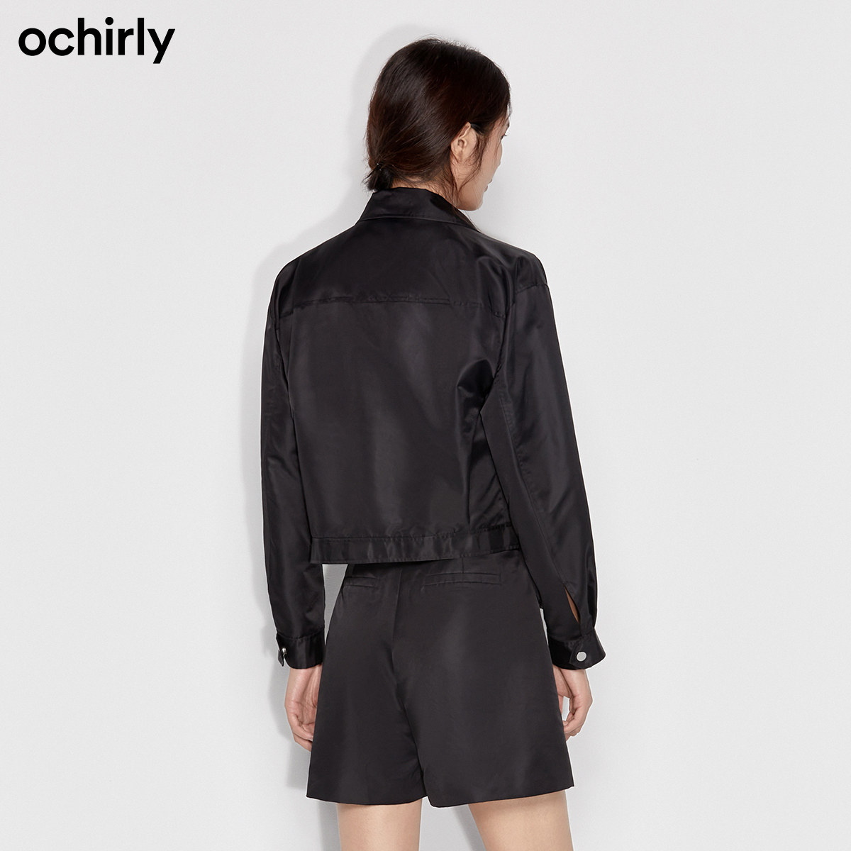 2件9折欧时力2022新款春装连帽夹克 ochirly短外套