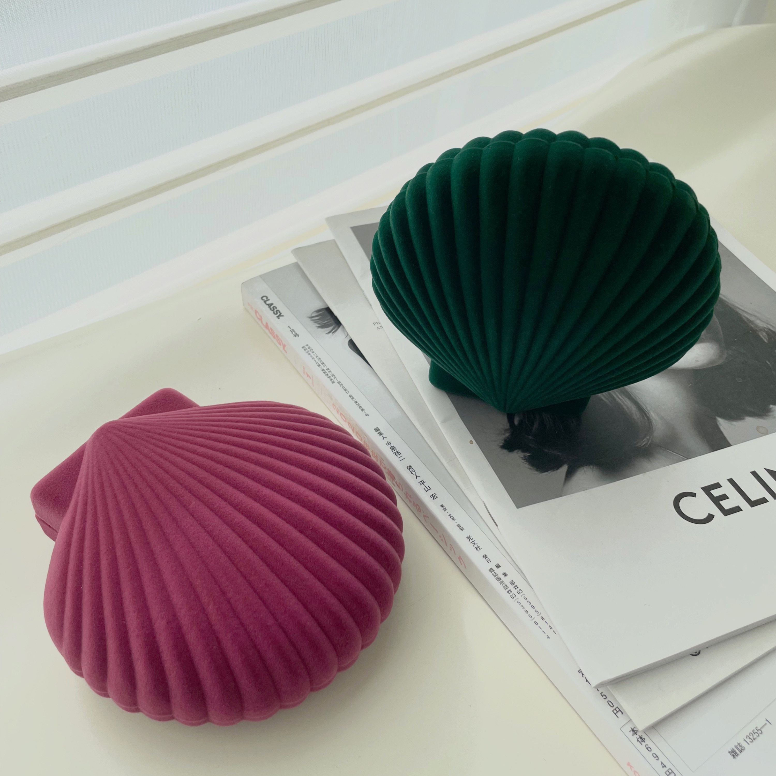 Designed velvet shell jewelry storage box gift