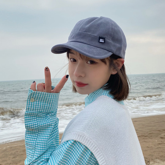 Suitable for small heads, short brim baseball cap, versatile