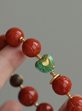 天然满色满肉南红精雕凤凰手链搭配松石屁桃爱心纯银鎏金转环64