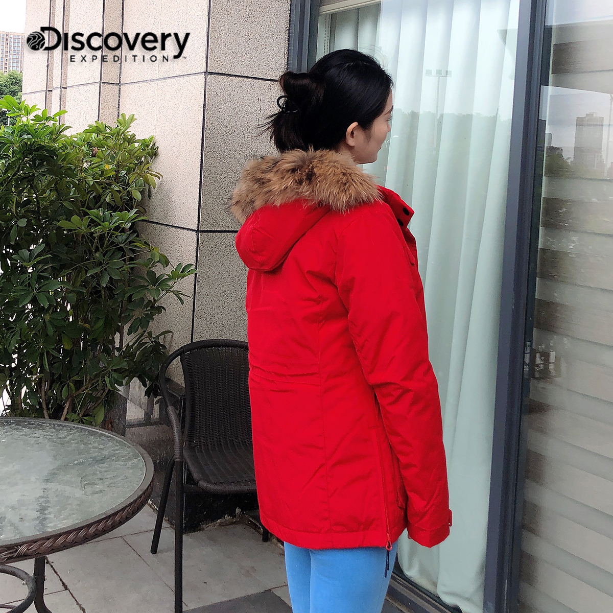 Discovery户外羽绒服女短款冬季新品毛领工装潮牌鸭绒保暖外套