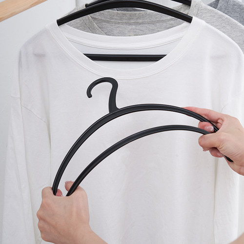 出口日本优雅弧形无痕晾衣架防肩角衣挂塑料挂衣架衣服架子晒衣撑 - 图1
