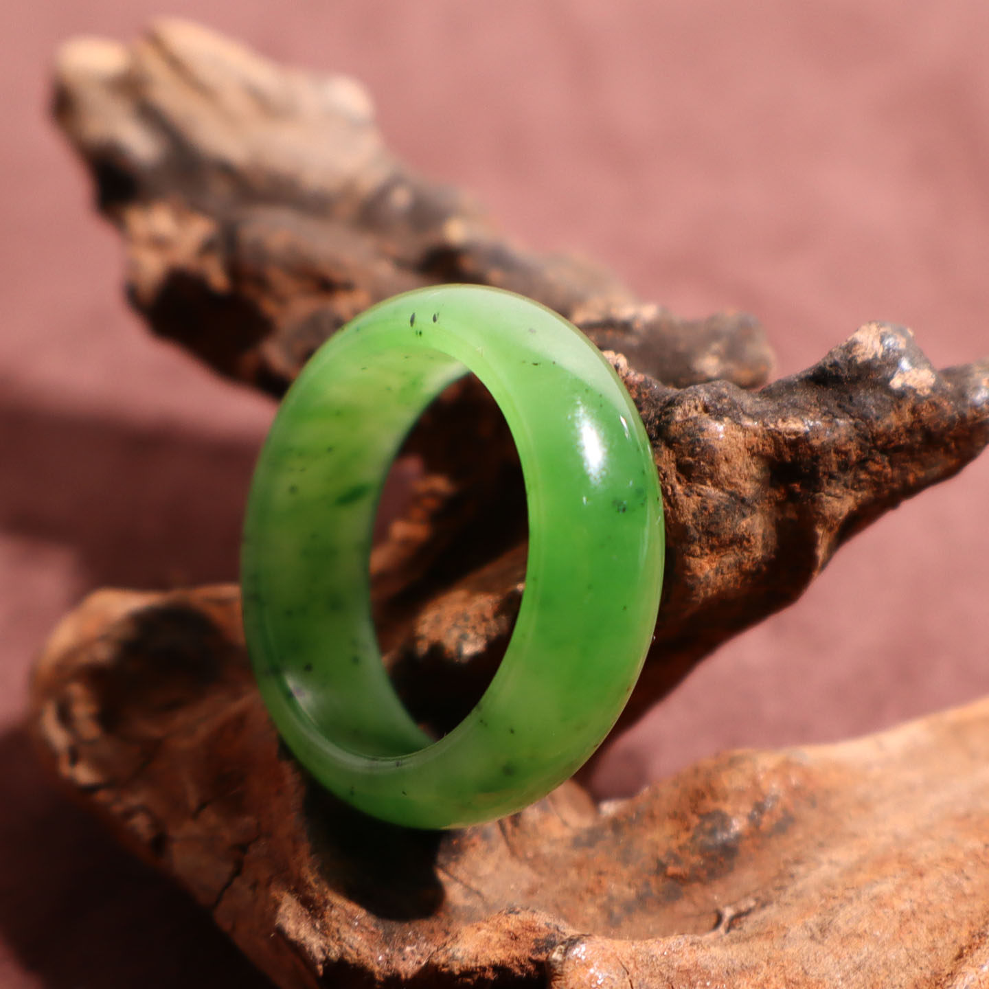 Jade Jubilee Jewelry Hotan Jade Russian Material Laokeng Jasper Yang Green Oily and Delicate 20mm Men's and Women's Jade Ring Ring A9