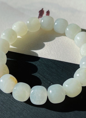 惊呆了方言和田玉推荐新疆挂金皮白玉籽料留皮孔卡12mm老型手串w1