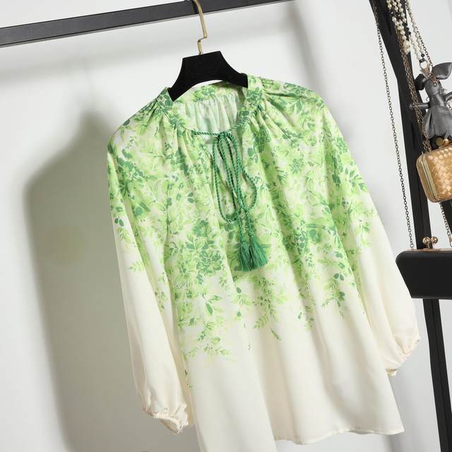 Foreign trade new style bamboo green smoke wave chiffon print design elegant temperament small floral women's mid-sleeve chiffon shirt
