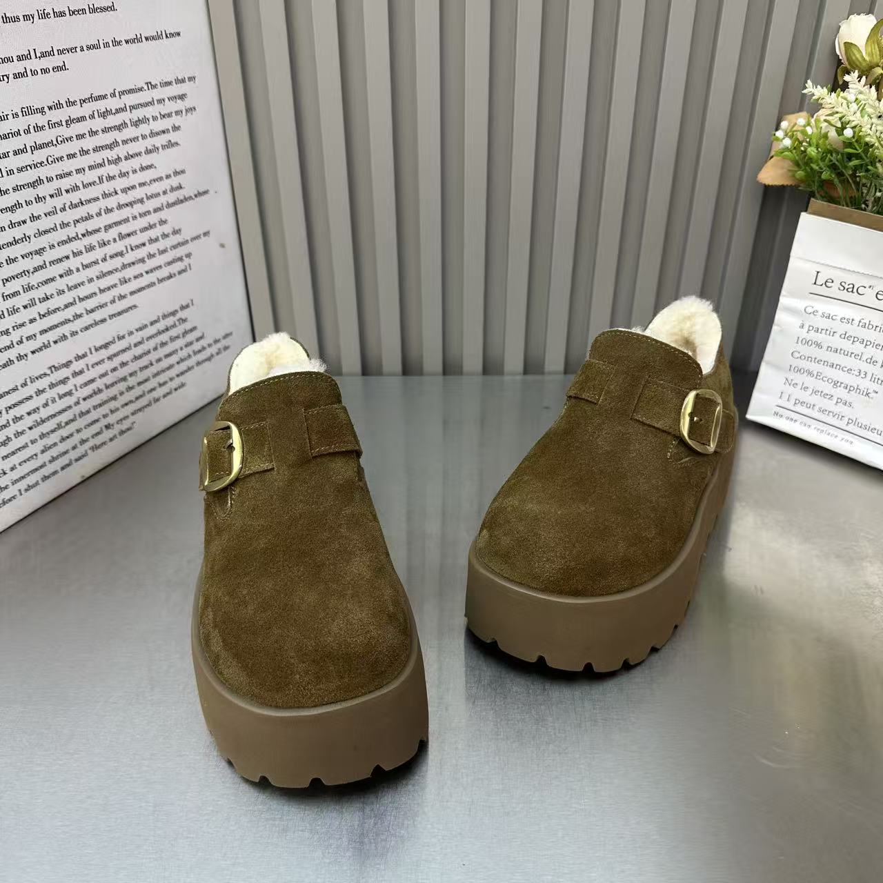 欧货磨砂厚底加绒勃肯鞋女2025冬季新款松糕小个子一脚蹬乐福棉鞋 - 图0