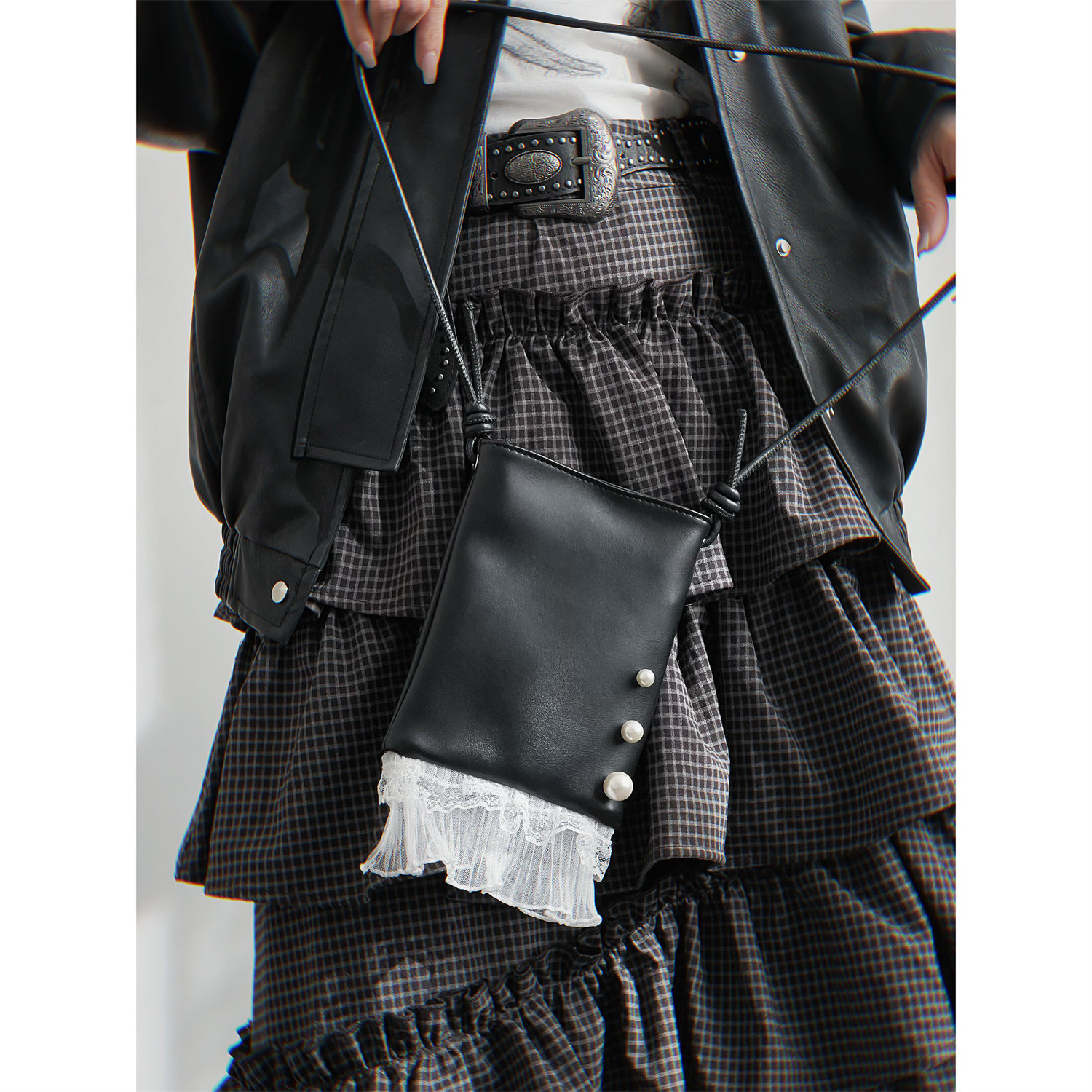 uustudio原创设计韩系ins风珍珠蕾丝拼接小方包女单肩时尚手机包,淘宝优惠券,粉丝福利购,淘宝优惠卷