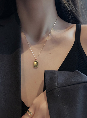 s925纯银黑色小方牌锁骨链女轻奢