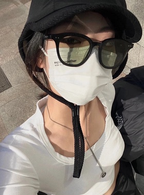 韩范ins黄色墨镜高级男街拍