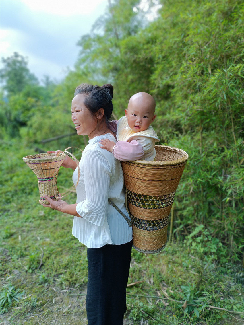 贵州纯手工竹编背篓背篼精品背筐缕空花背娄凉背娄小孩背娄_虎窝淘