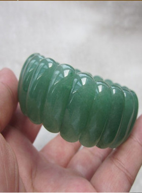 A级手镯翠绿色宝石送礼东陵玉