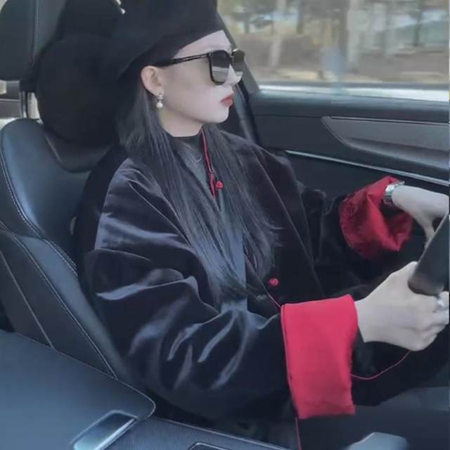 New Chinese stand-up collar red two-sided cotton jacket