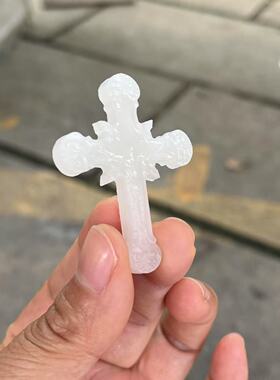 天然新疆和田白玉十字架吊坠