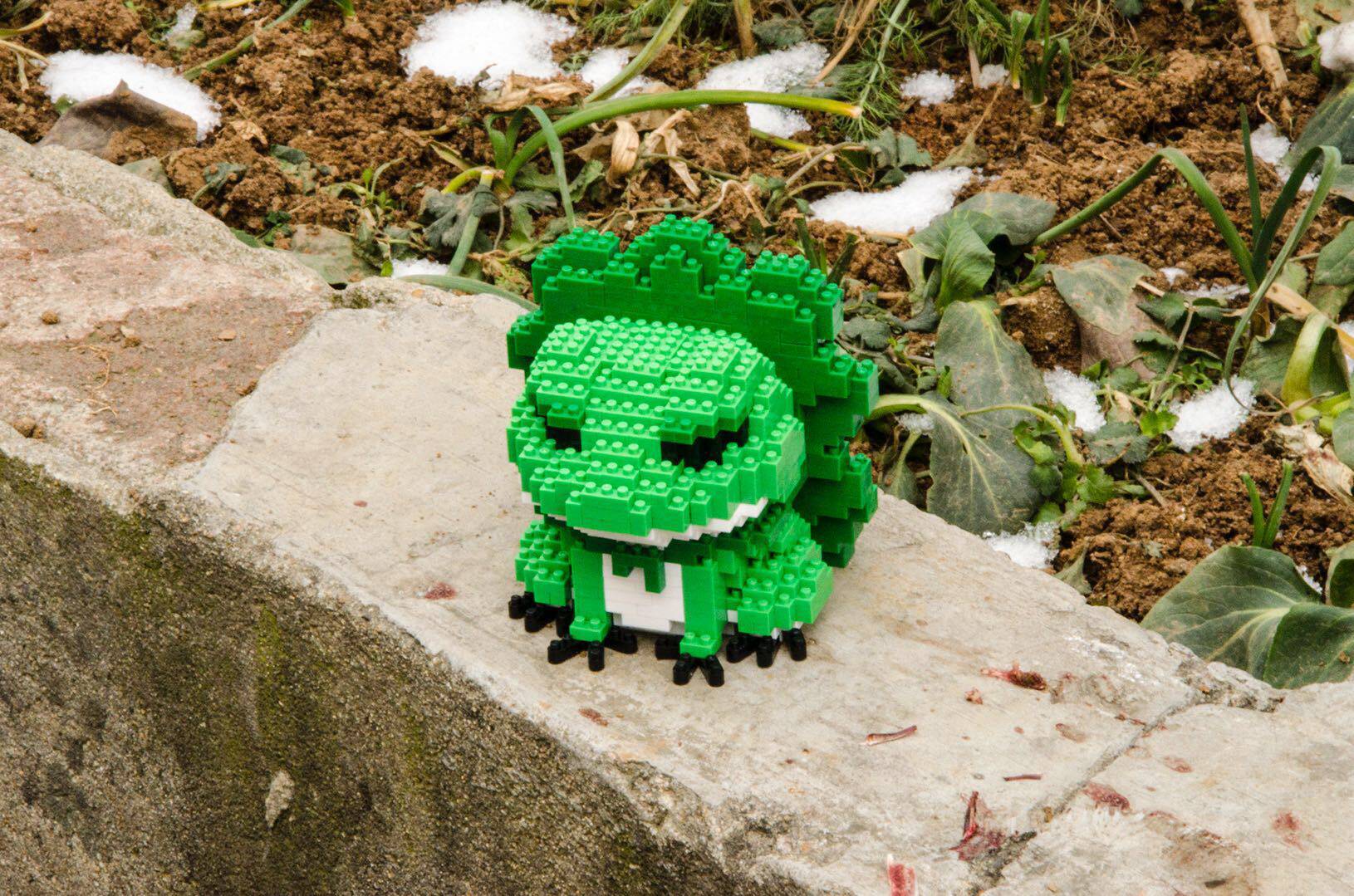 微型钻石小颗粒益智积木 旅行青蛙儿童益智拼装玩具 蛙儿子