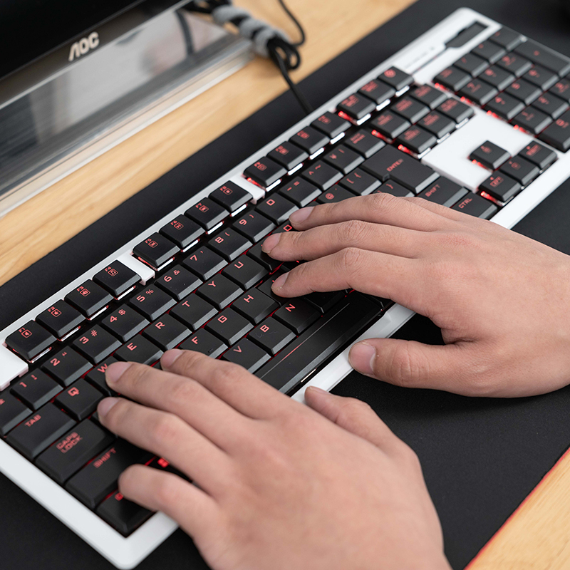 星日社ELECOM机械键盘FPS电竞有线游戏键盘电脑笔记本背光LED-图0