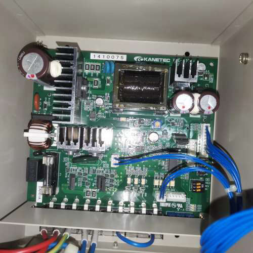 请询价；控制器 RH-M303A-6/24-C2 - 图0