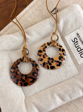 时代潮流！豹纹圆圈项链女款欧美复古百搭毛衣链夸张时尚个性配饰