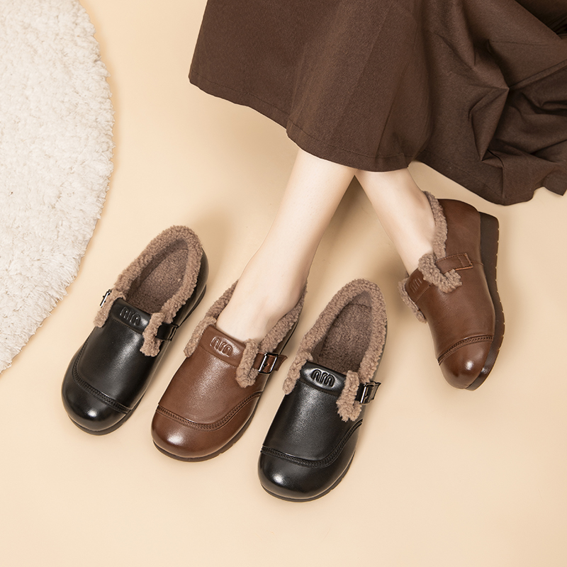 冬季妈妈棉鞋中老年牛筋软底女士舒适平底真皮保暖外穿毛毛鞋百搭 - 图0
