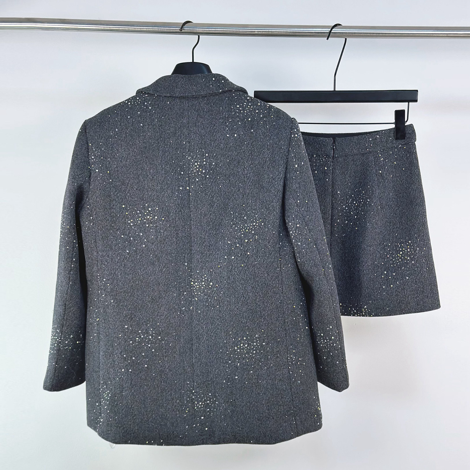 小香风重工细闪羽绒西装半身裙套装女冬新款高级感轻奢显瘦两件套,淘宝优惠券,粉丝福利购,淘宝优惠卷