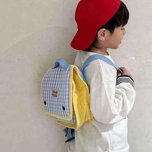 日本幼儿园儿童书包男童宝宝格子双肩包网红时尚小女孩外出背包 - 图2