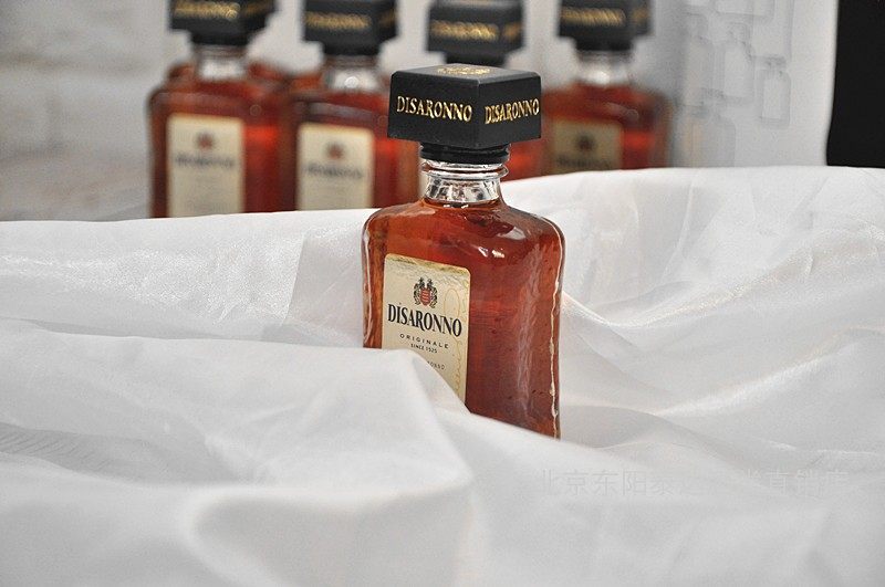 洋酒原装帝萨诺方津杏仁小酒伴酒版酒板酒办收藏 50ml玻璃_虎窝淘